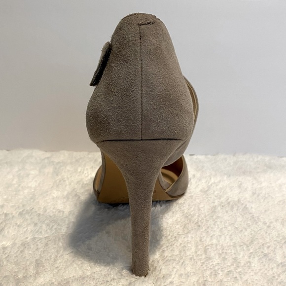 EUC Vince Camuto Carlotte Genuine Suede Pump- Size 8.5 - Picture 9 of 12
